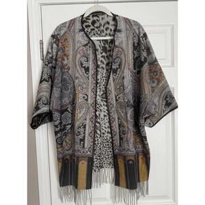 J. McLaughlin Gia Cape Sz M/L 100% Wool Reversible Animal Print Fringe Party